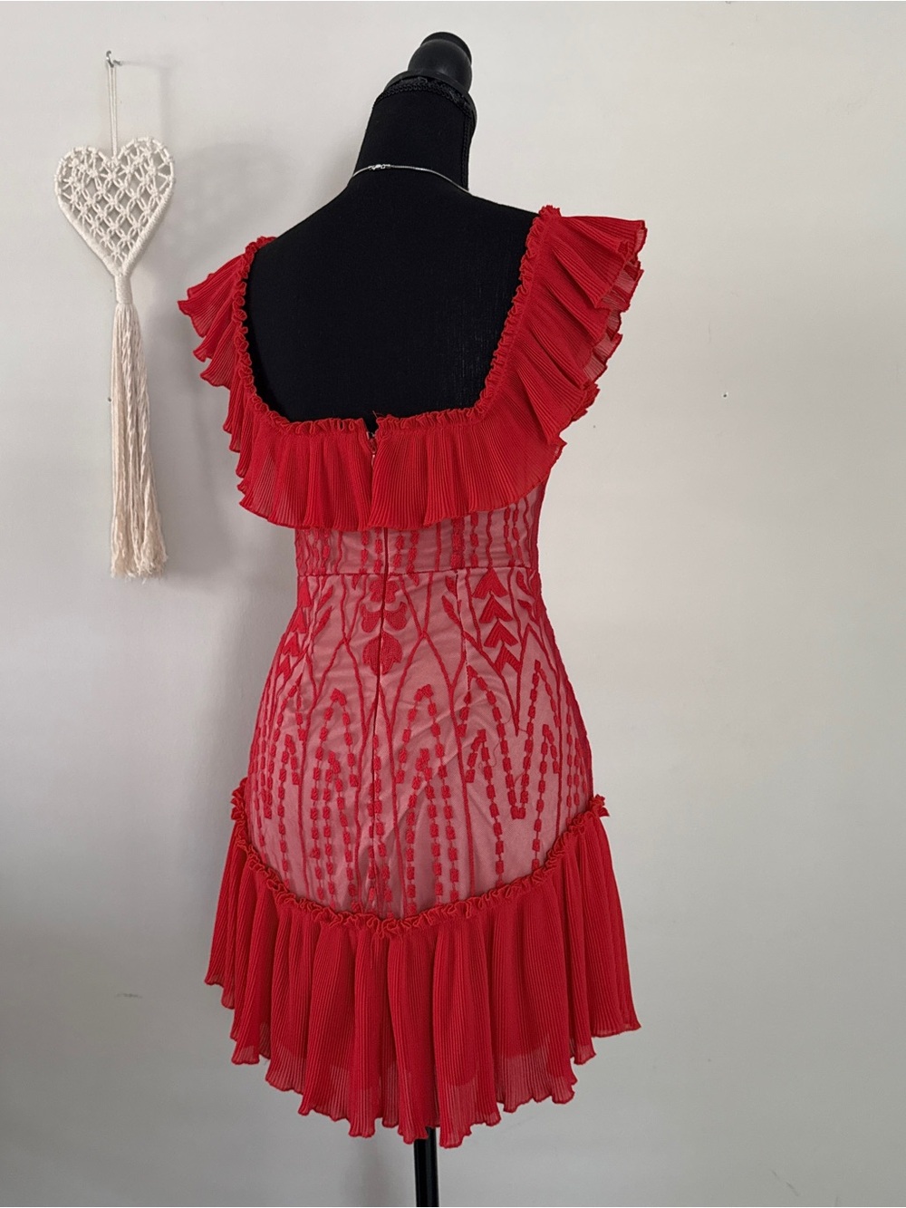 Red Off-Shoulder Ruffled Lace Mini Dress - Picture 3 of 9